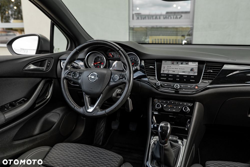 Opel Astra 1.4 Turbo Dynamic - 27