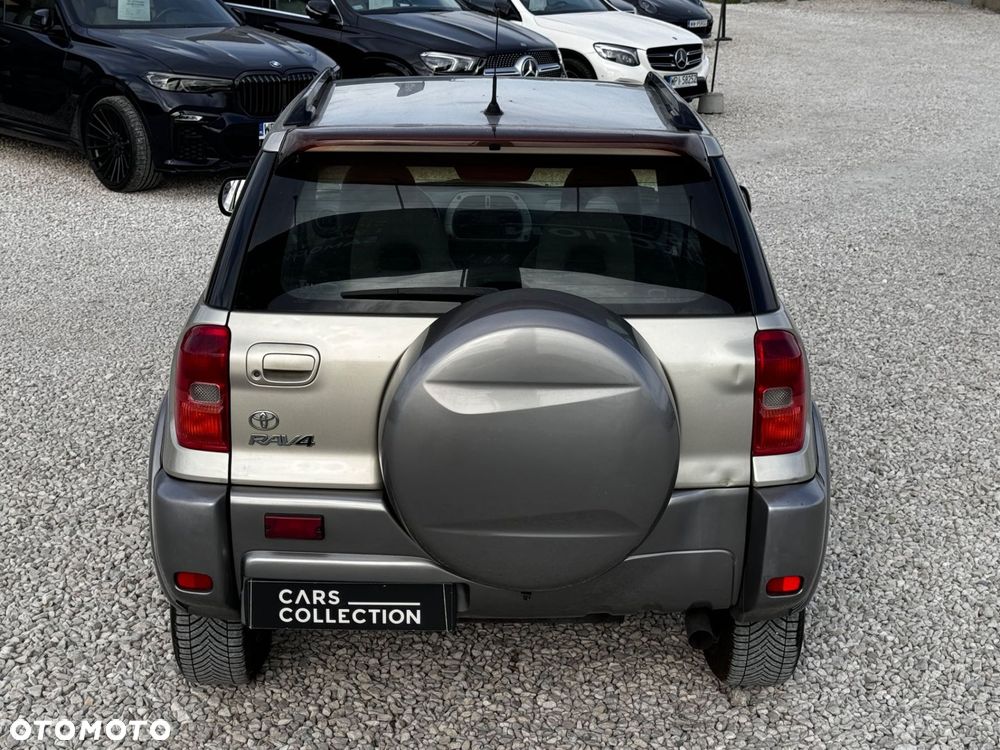 Toyota RAV4 - 5