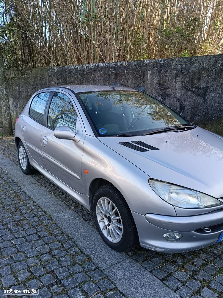 Peugeot 206 1.1 XR - 1