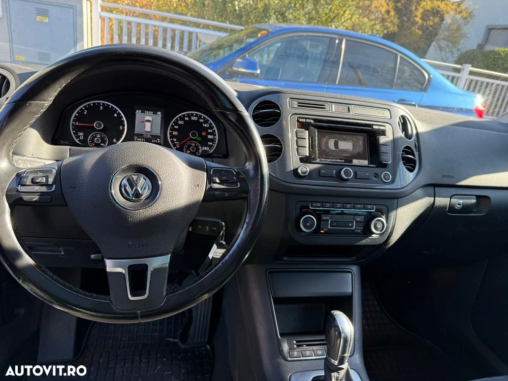 Volkswagen Tiguan 2.0 TDI 4Motion DSG Sport & Style - 5