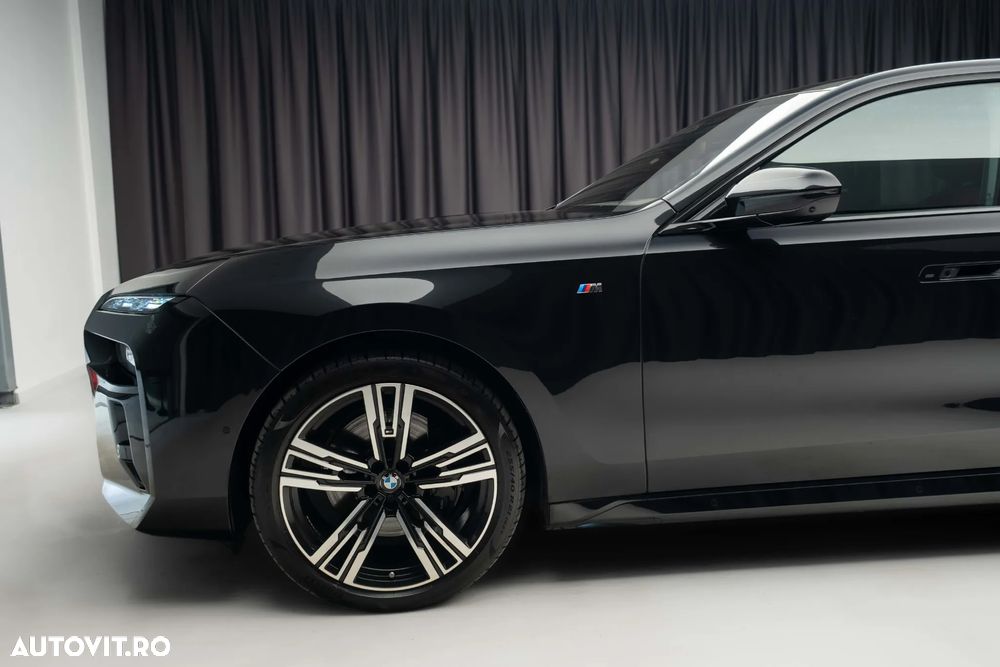 BMW Seria 7 - 8