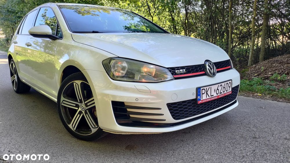 Volkswagen Golf 1.6 TDI BlueMotion Technology Cup - 6