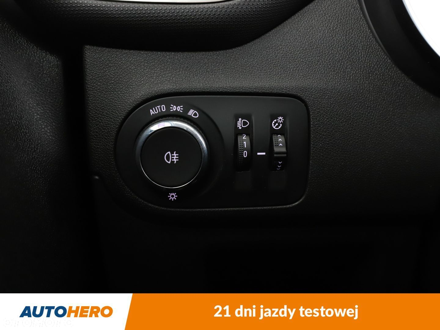 Opel Crossland X - 30