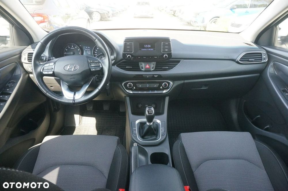 Hyundai i30 1.0 T-GDI Modern - 10