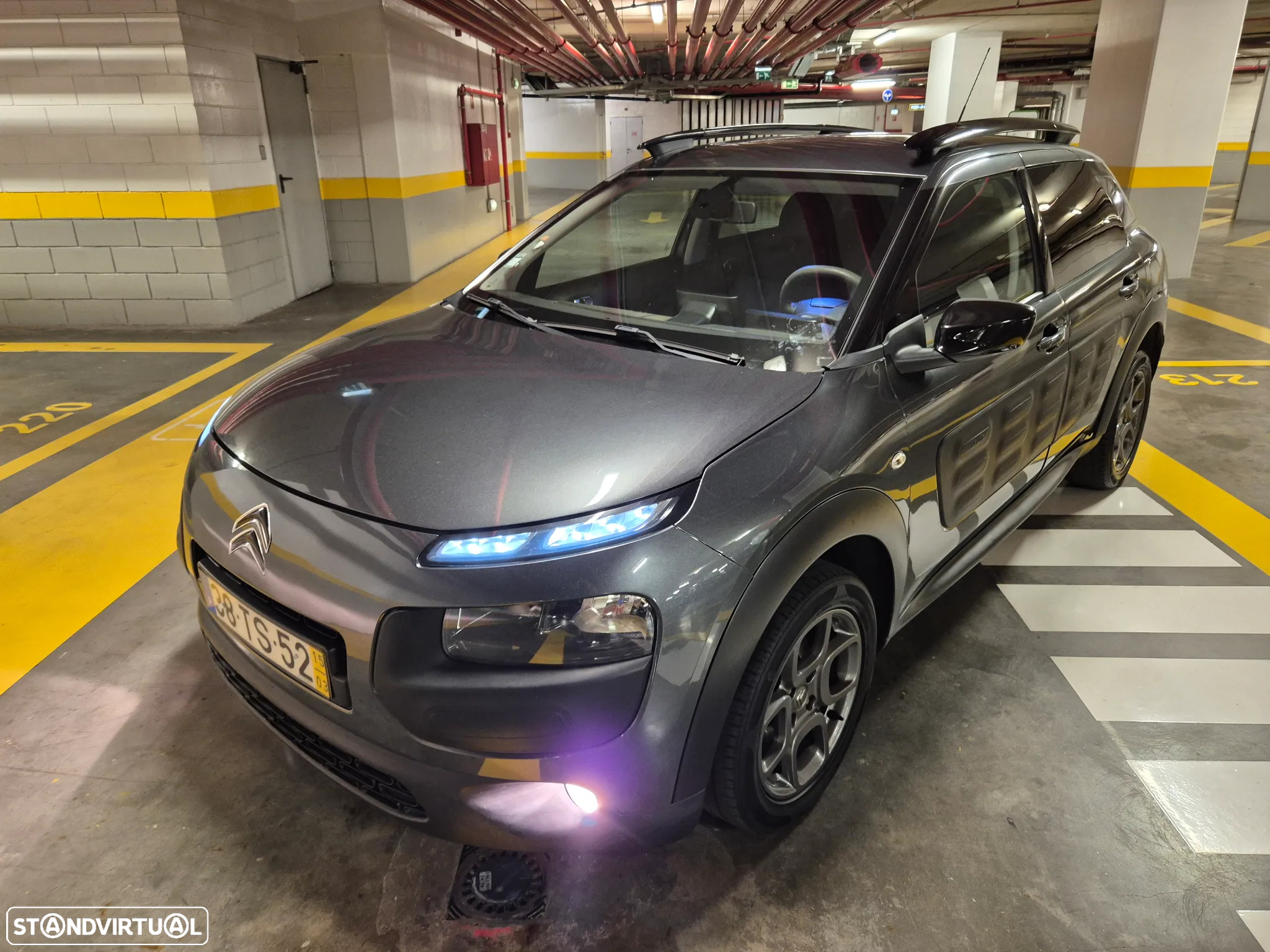 Citroën C4 Cactus BlueHDi 100 Stop&Start Shine - 2