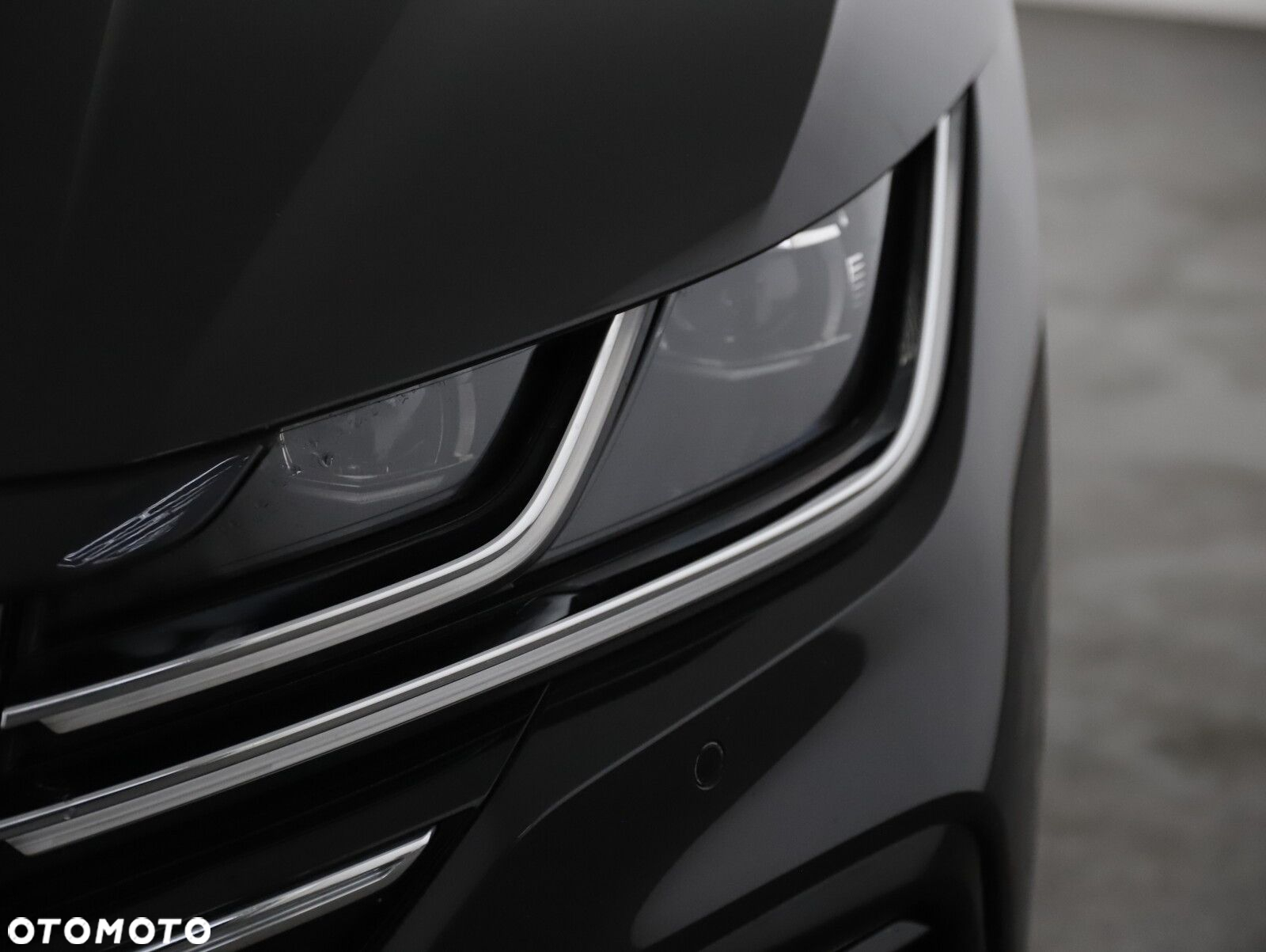 Volkswagen Arteon 2.0 TDI R-Line DSG - 28