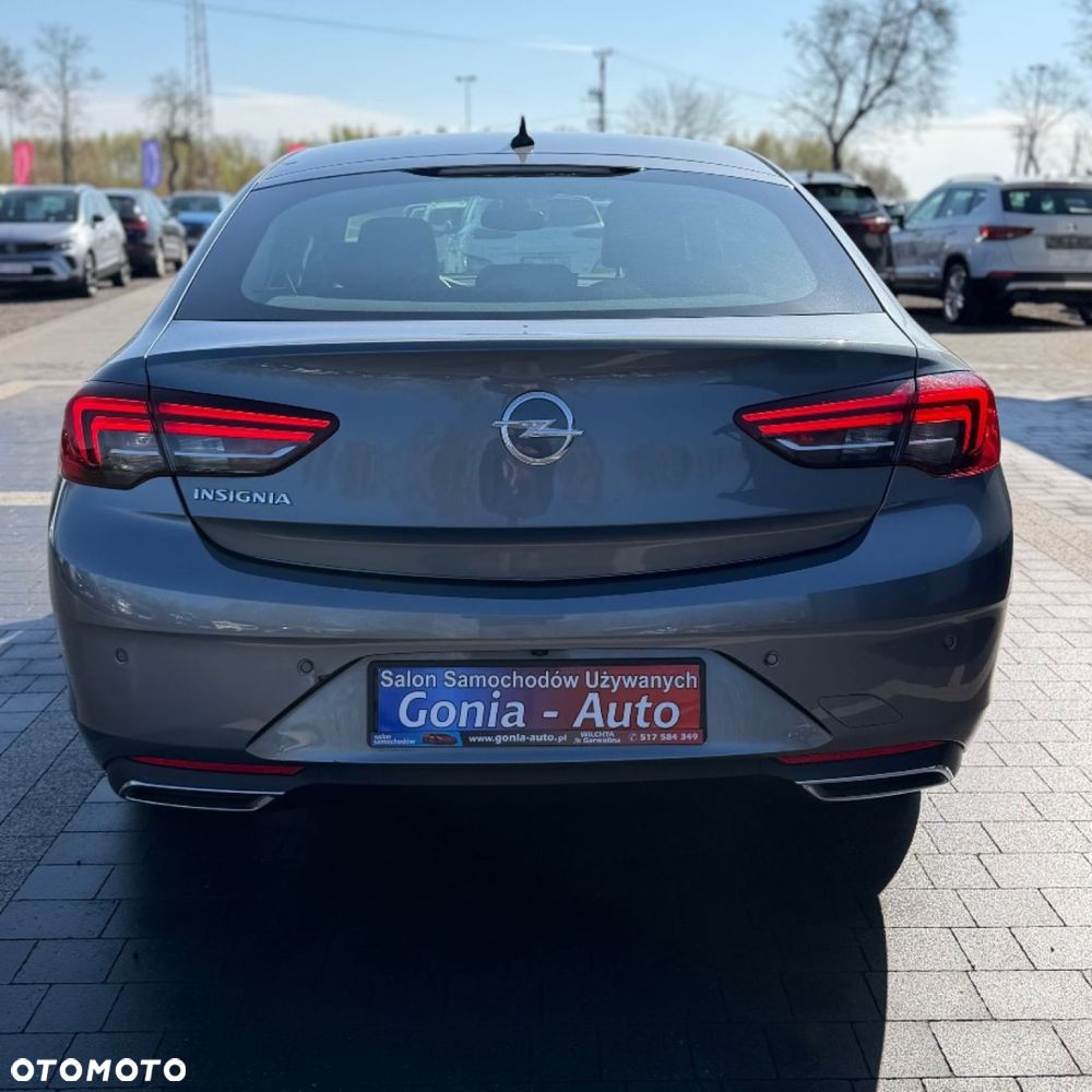 Opel Insignia - 10
