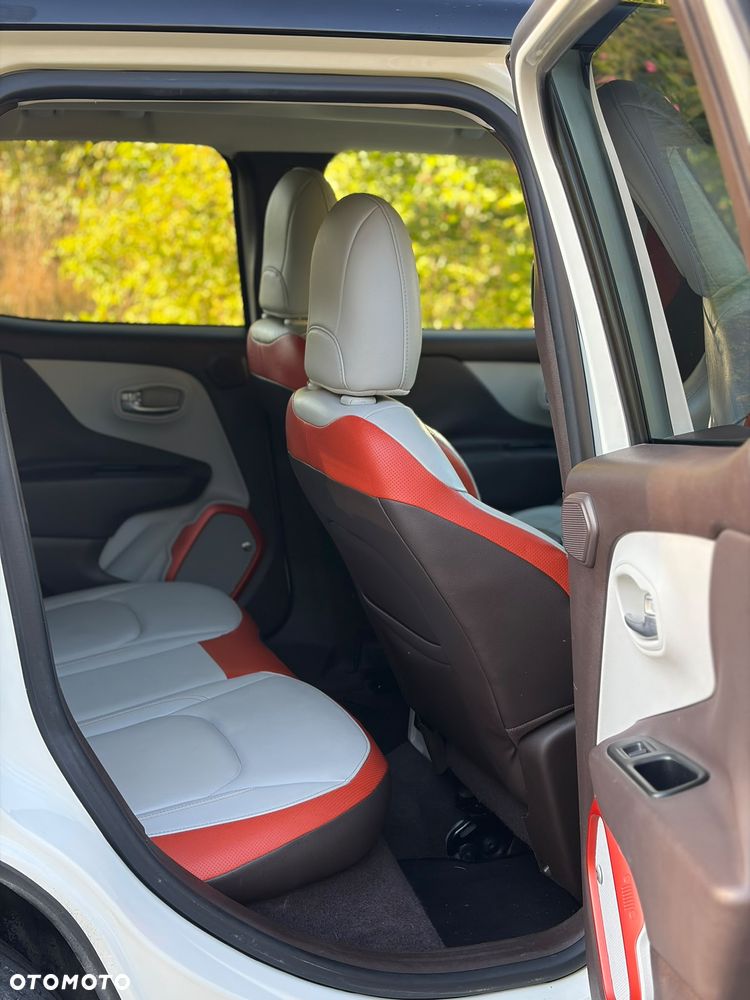 Jeep Renegade - 10
