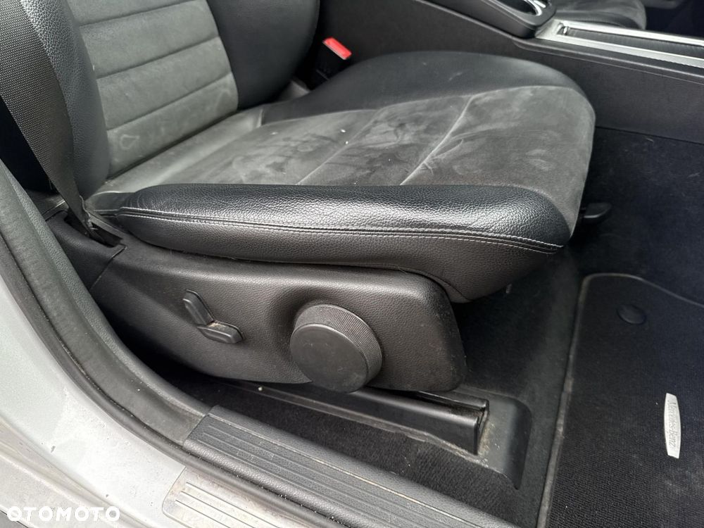 Mercedes-Benz GLK - 25