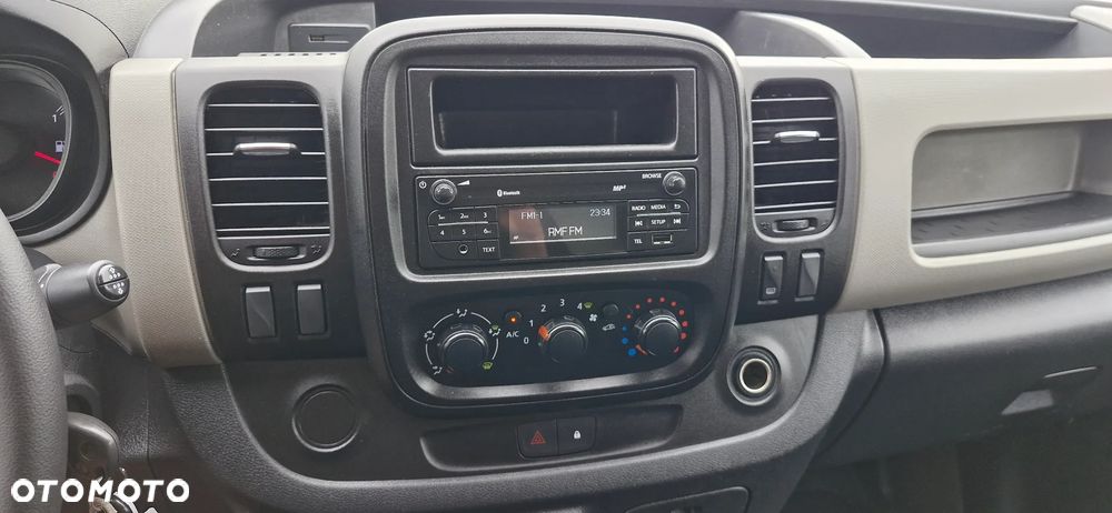 Renault Trafic - 14