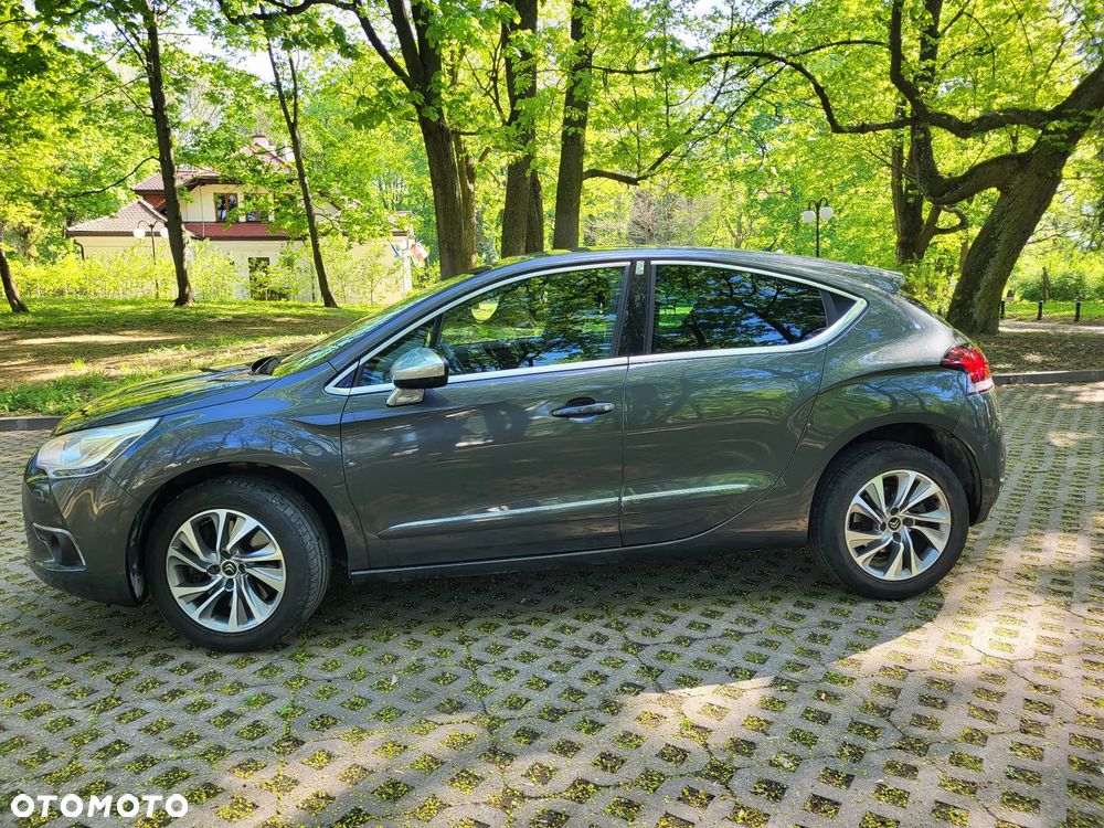 Citroën DS4 THP 200 SportChic - 12