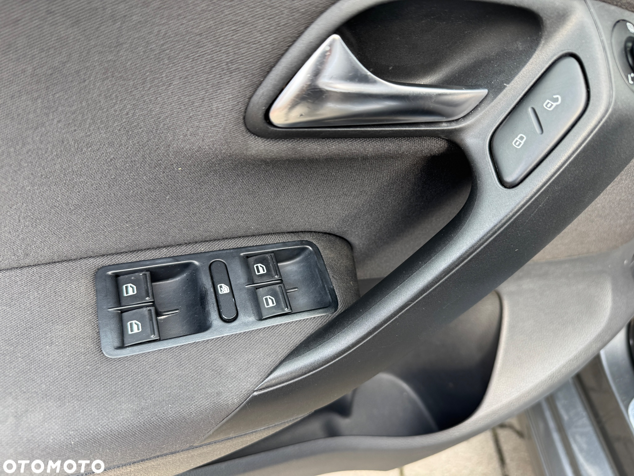 Volkswagen Polo 1.6 TDI DPF Comfortline - 12