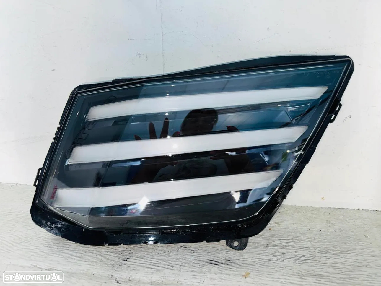 Farol Diurno Direito Peugeot 208 / Peugeot 2008 - 2019 / 2025 - 2