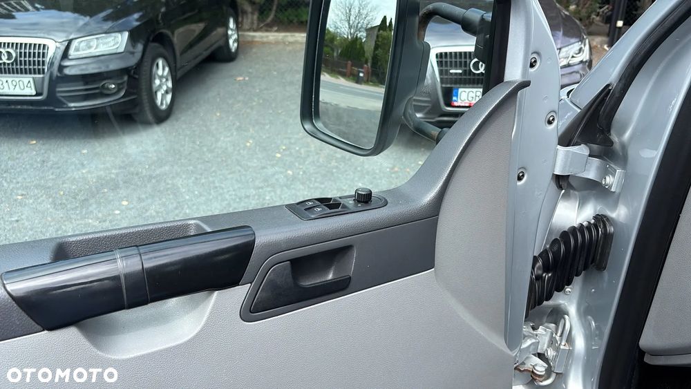 Volkswagen Transporter T5 - 10