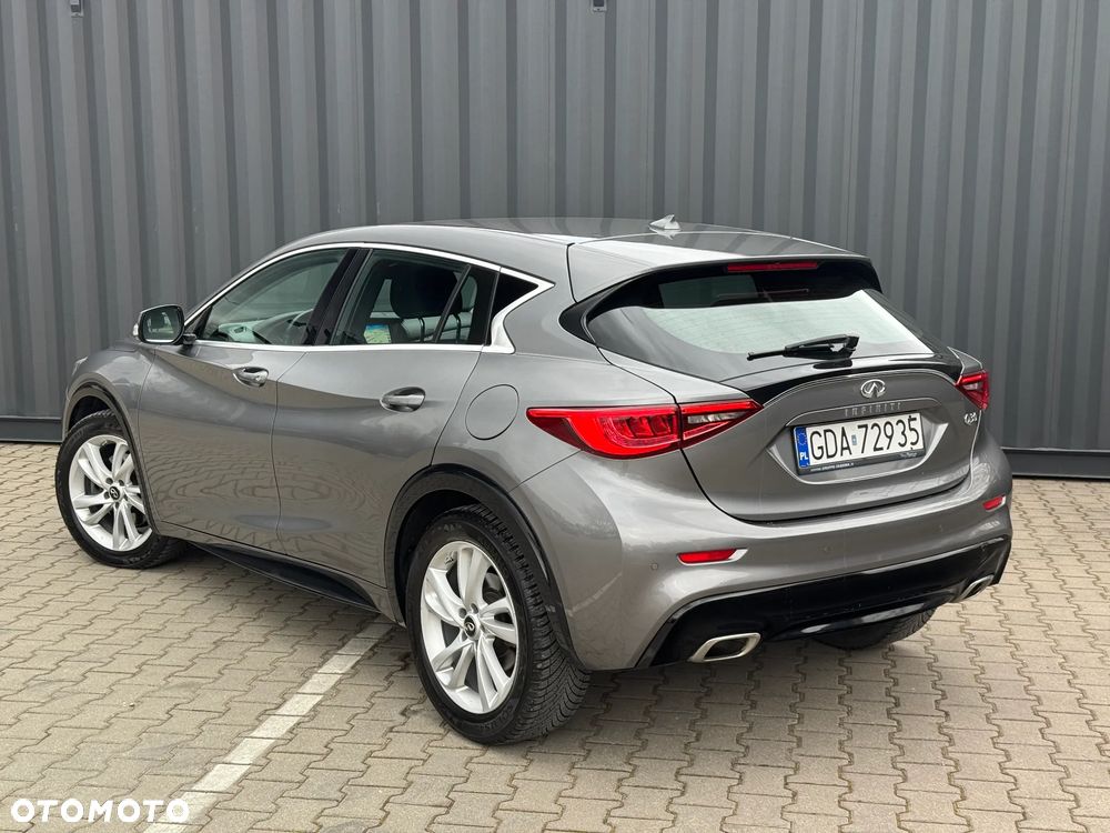 Infiniti Q30 2.2d Sport AWD 7DCT - 7