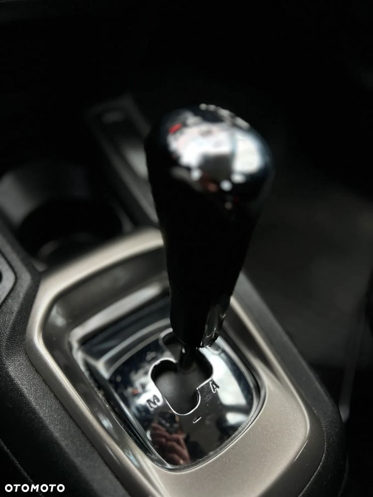 Peugeot 301 1.2 Pure Tech Active S&S ETG - 15