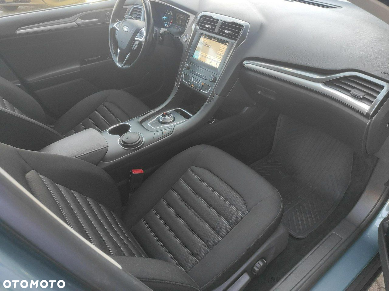 Ford Mondeo - 23