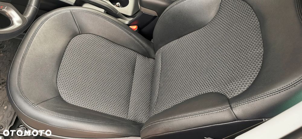 Hyundai ix35 2.0 2WD Style - 22