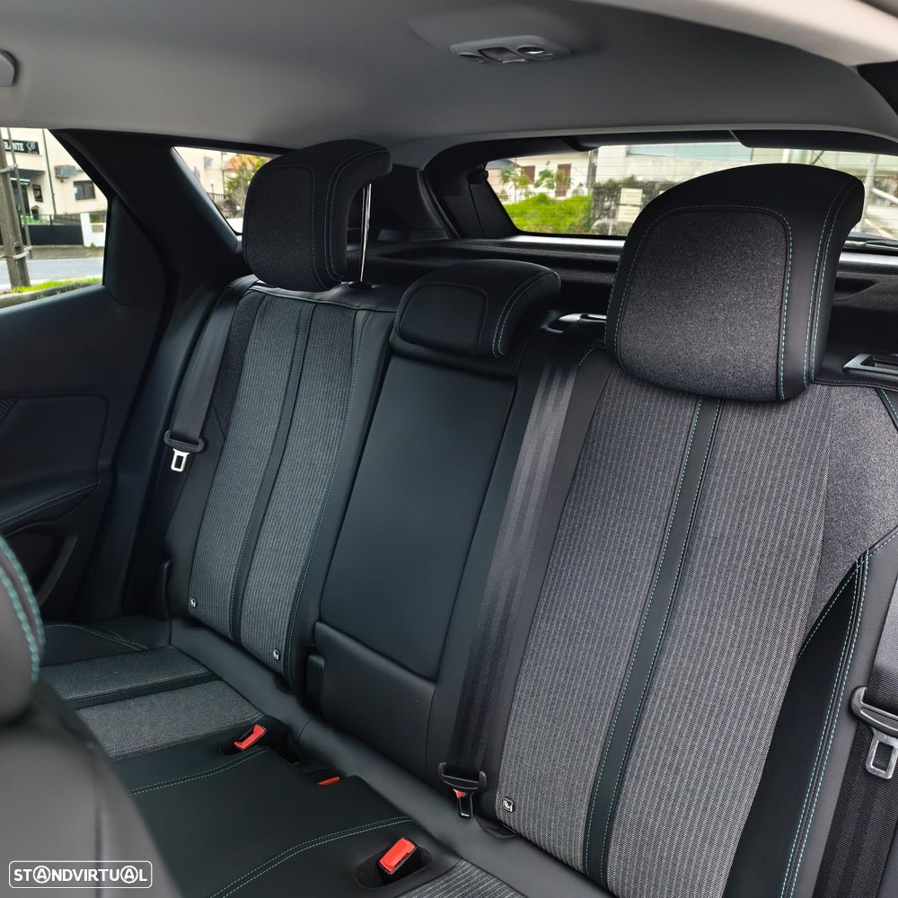 Peugeot 3008 1.6 Hybrid Allure Pack e-EAT8 - 19