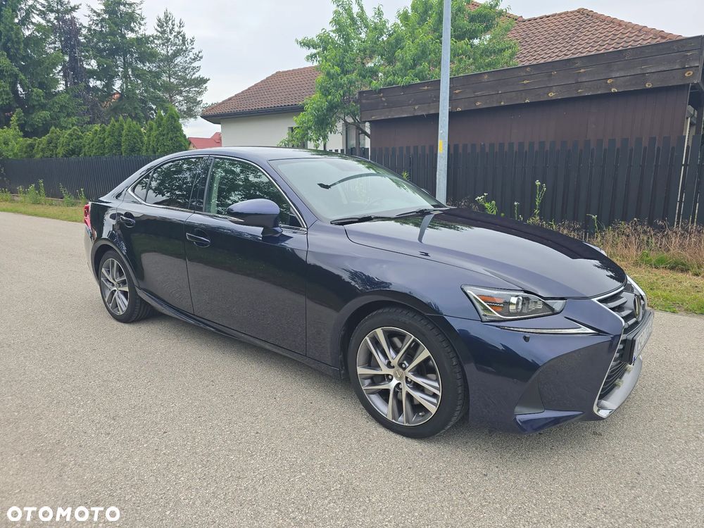 Lexus IS 200t / 300 Prestige - 15