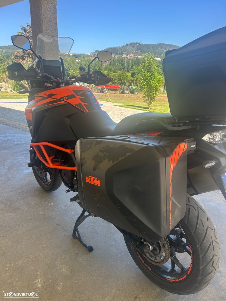 KTM 1390 Super Adventure S - 4