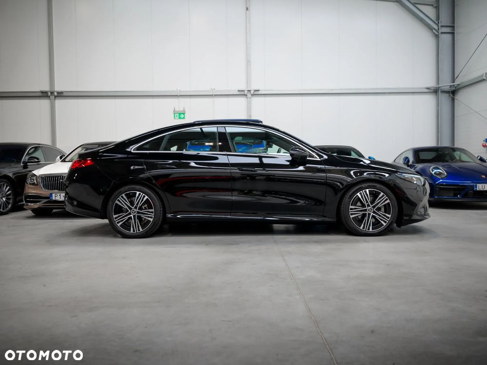 Mercedes-Benz CLA - 12