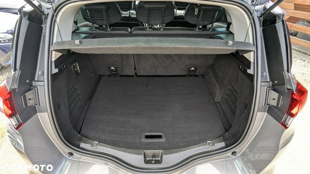 Renault Scenic - 36