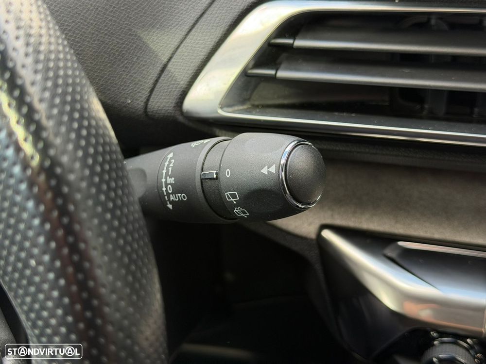 Peugeot 3008 1.5 BlueHDi GT EAT8 - 43