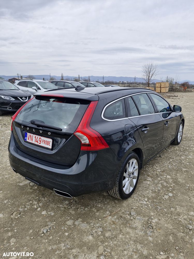 Volvo V60 D4 Geartronic Summum - 4