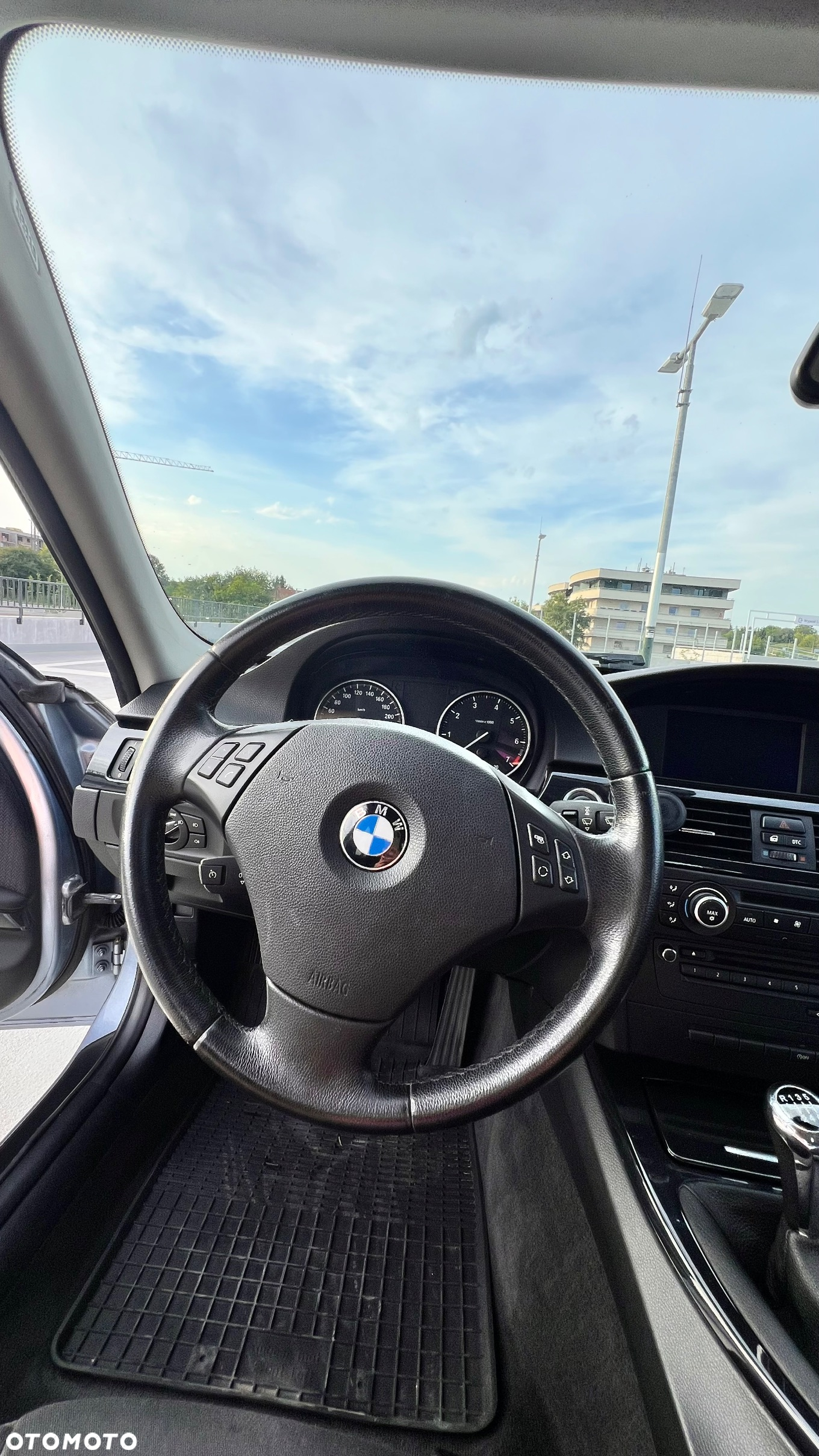 BMW Seria 3 318i - 7