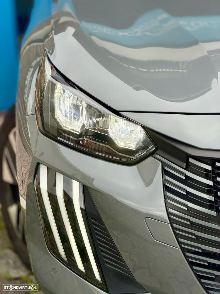 Peugeot 208 1.2 PureTech Allure - 26