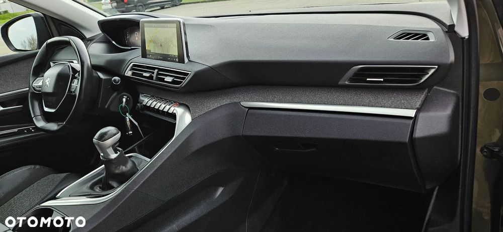 Peugeot 3008 HDi 115 Allure - 5