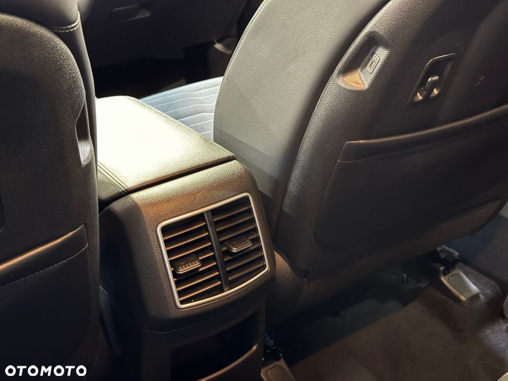 Kia Sportage 1.6 T-GDI MHEV Business Line 2WD DCT - 31