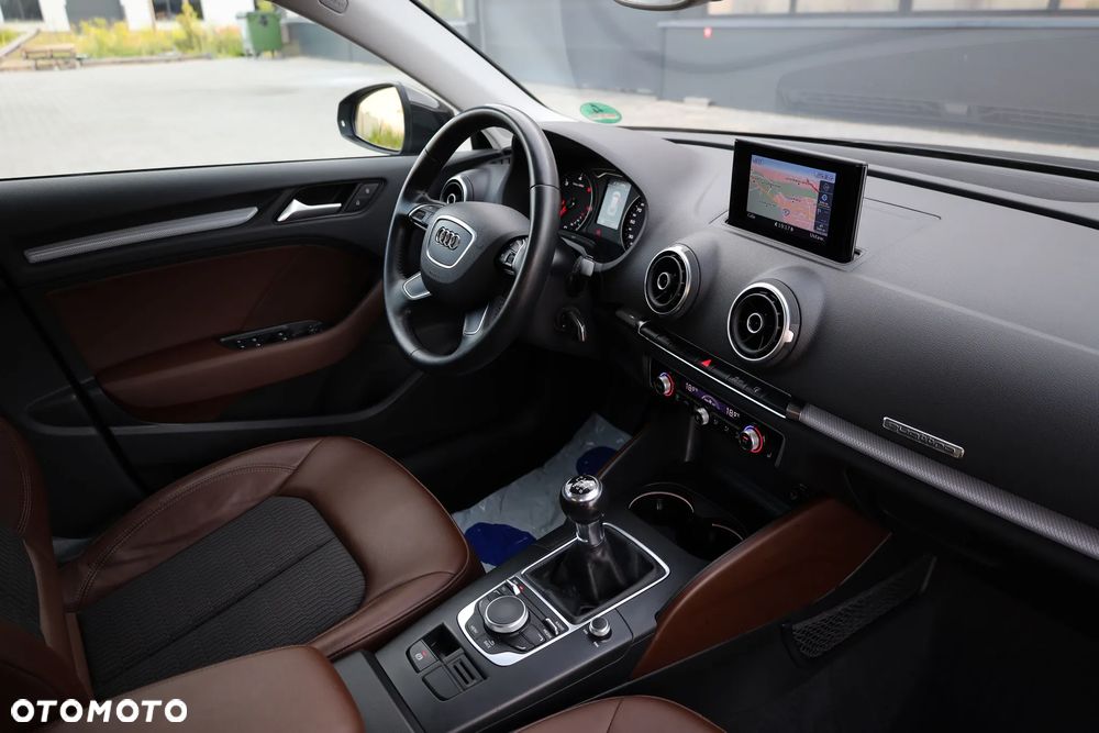 Audi A3 Sportback 2.0 TDI (clean diesel) quattro Ambiente - 25