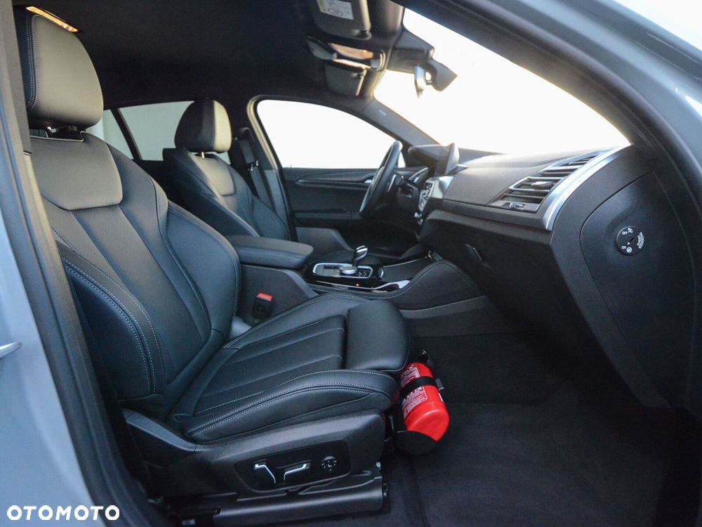 BMW X4 - 29