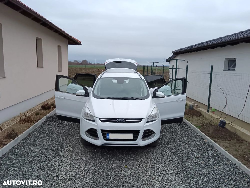 Ford Kuga - 4