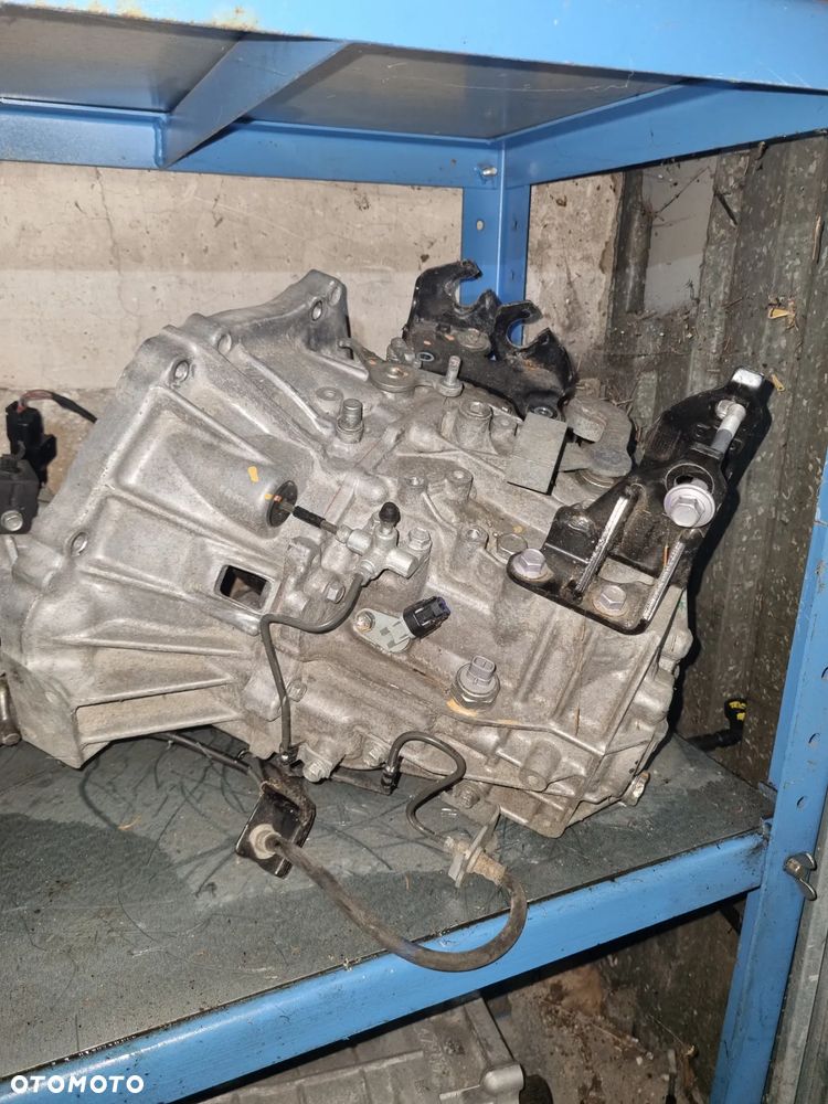 TOYOTA C-HR SKRZYNIA BIEGÓW idealna 28.000km  1.2 TURBO 116KM 33111-F4010 - 1