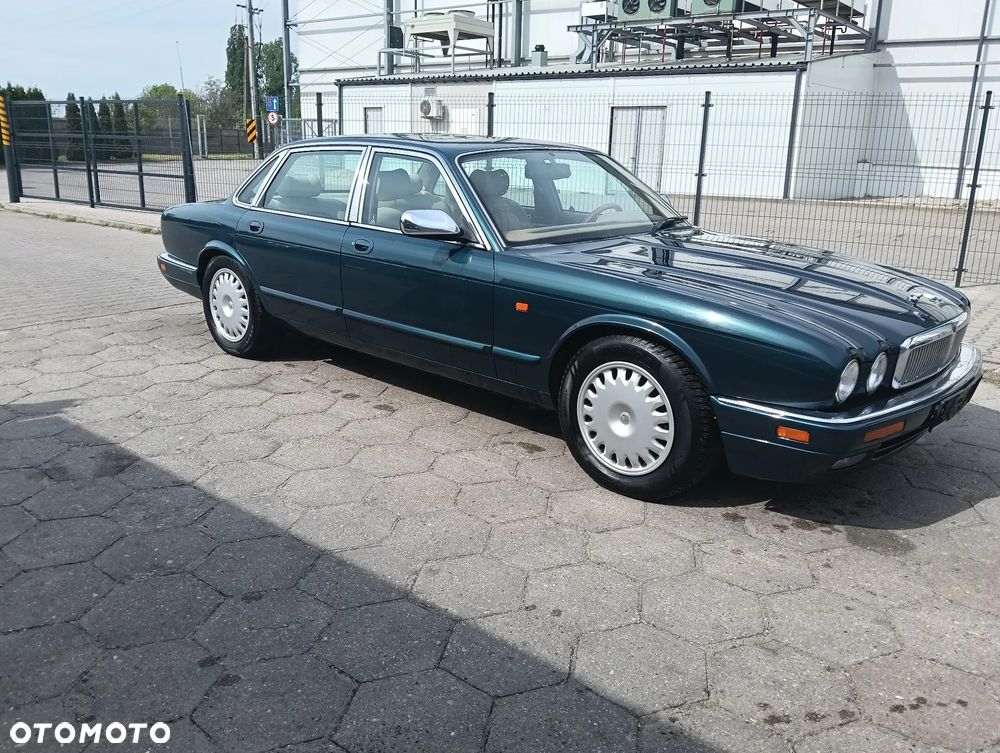 Jaguar XJ - 2