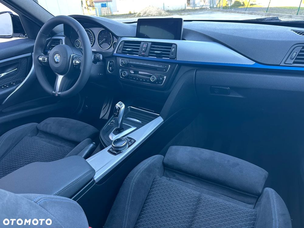 BMW Seria 3 320d Sport Line - 15