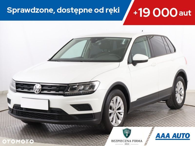 Volkswagen Tiguan - 1