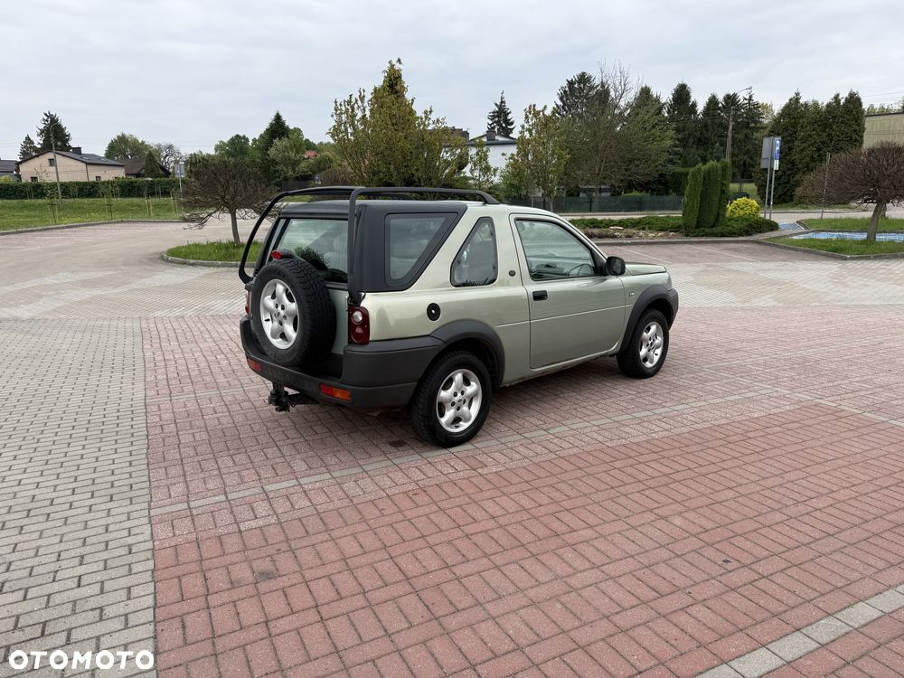 Land Rover Freelander 2.0 D - 12