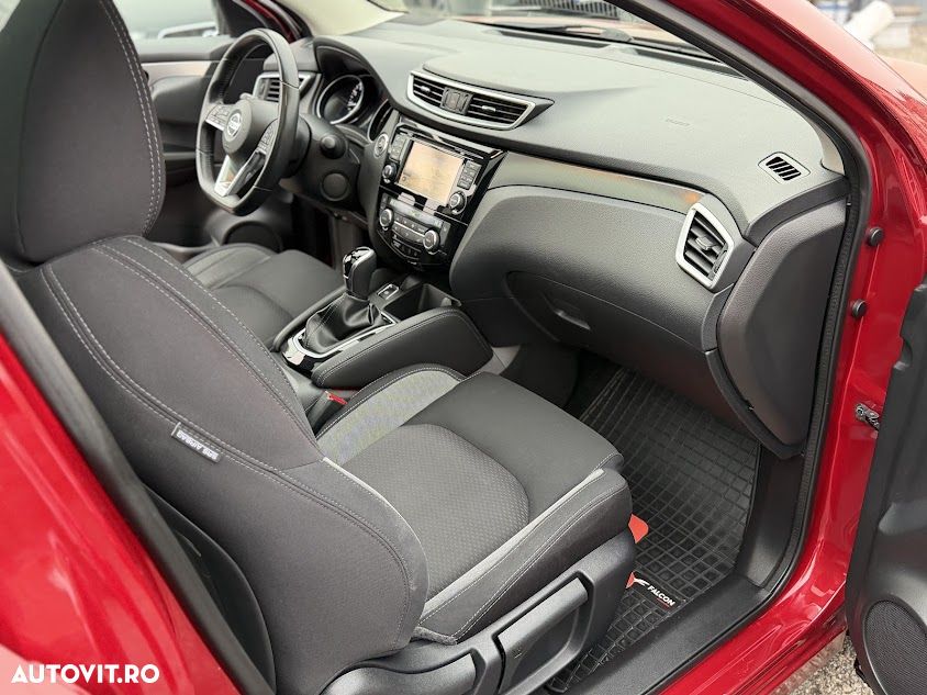 Nissan Qashqai 1.2 DIG-T Xtronic N-Connecta - 27