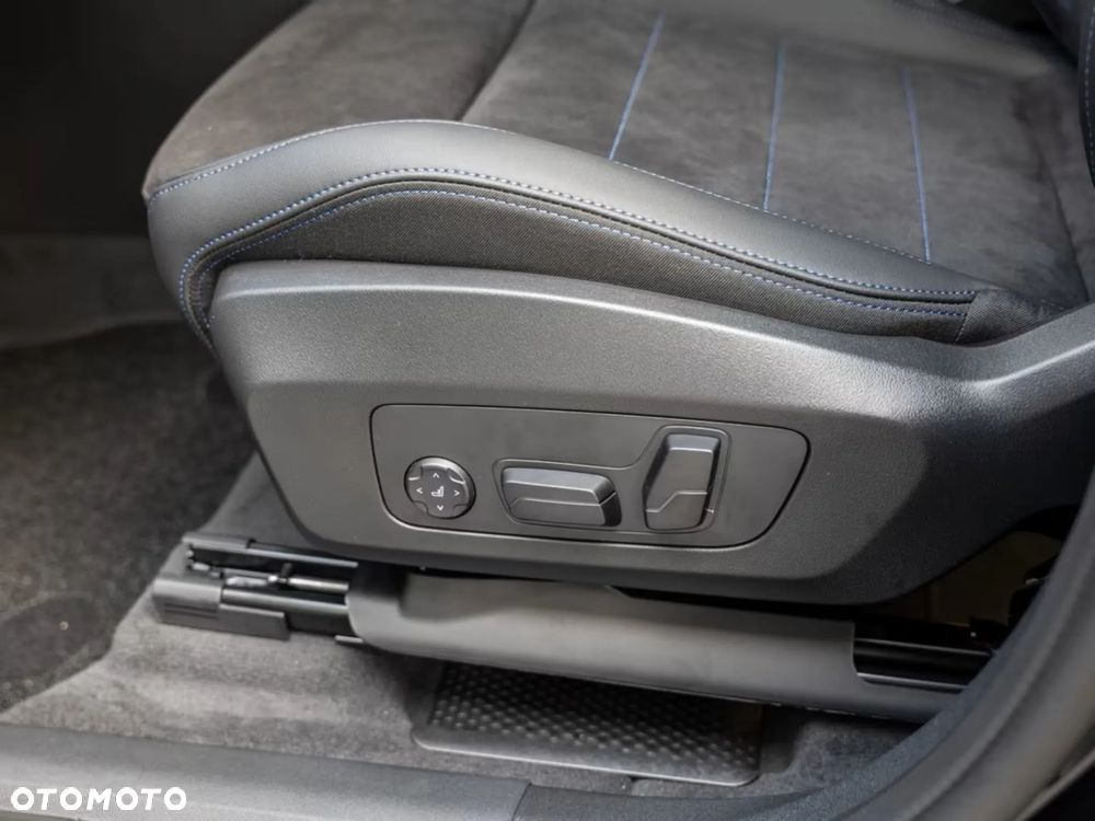 BMW X1 xDrive23i mHEV M Sport - 13