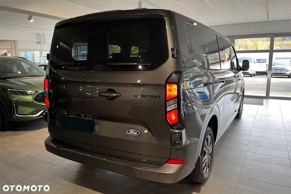 Ford Transit Custom - 8