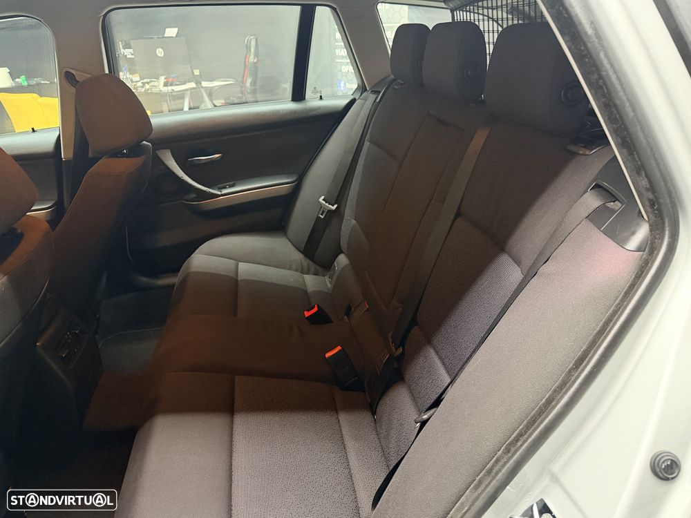 BMW 318 d DPF Edition Lifestyle - 19