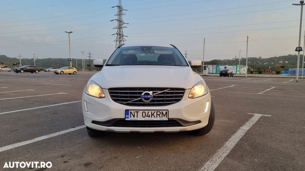 Volvo XC 60 D4 AWD Momentum - 3