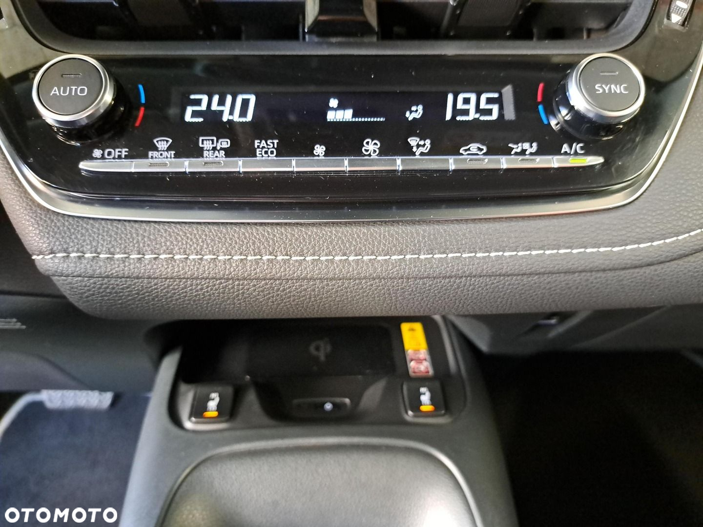 Toyota Corolla 1.8 Hybrid Comfort - 25
