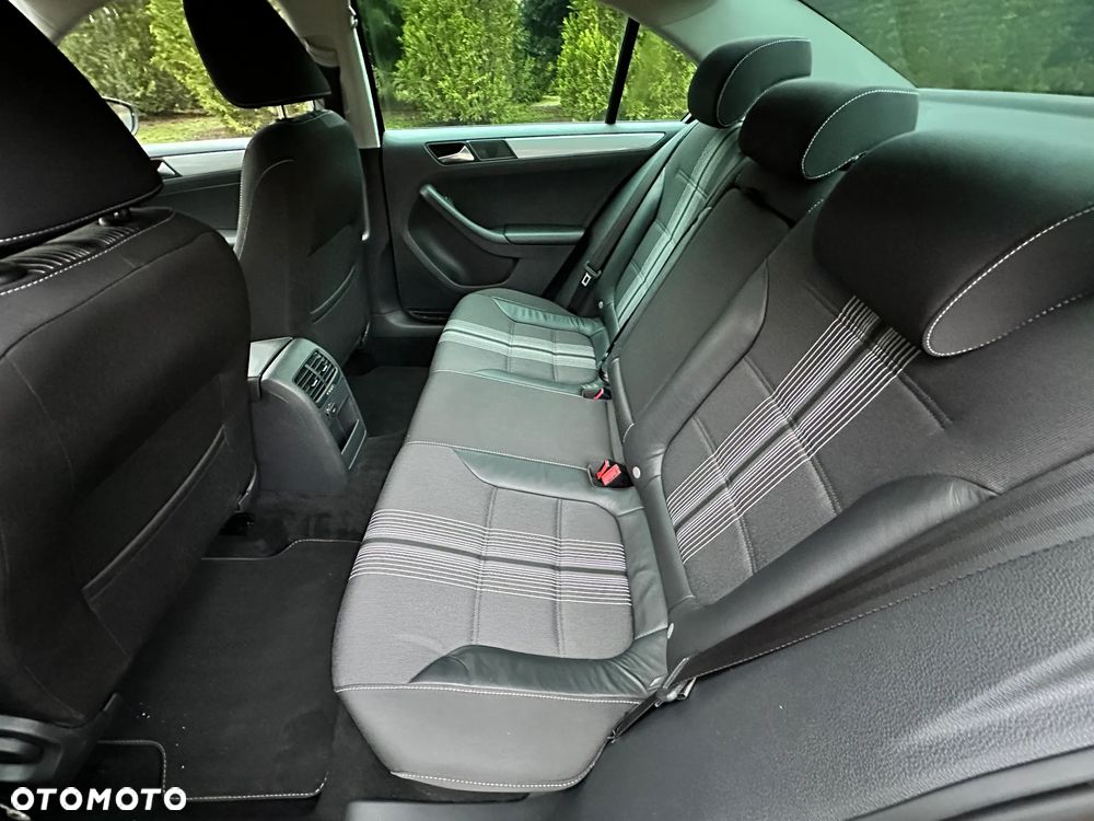 Volkswagen Jetta 1.4 TSI Match - 21
