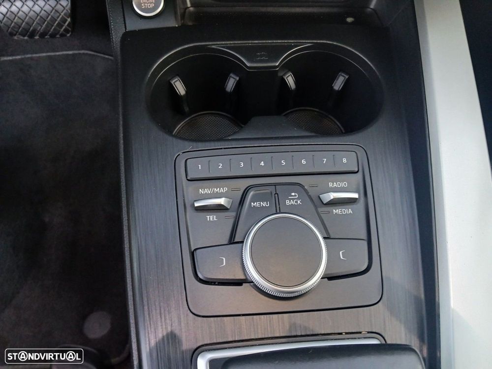 Audi A4 Avant 2.0 TDI S tronic - 22