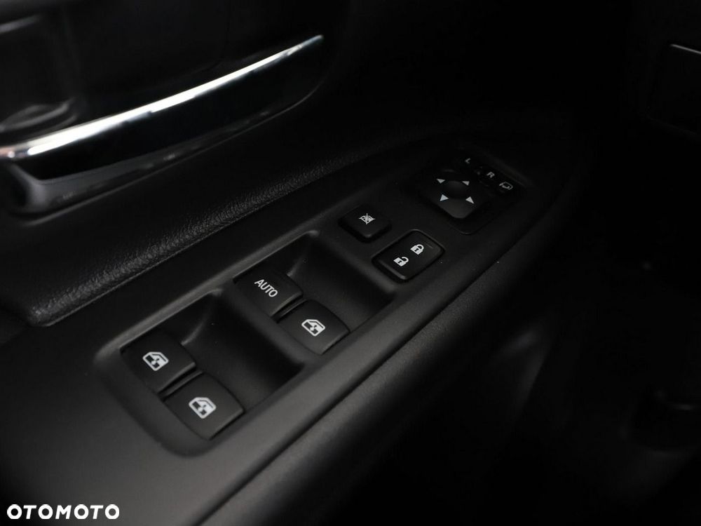 Mitsubishi Outlander 2.0 2WD SUV-Star - 34